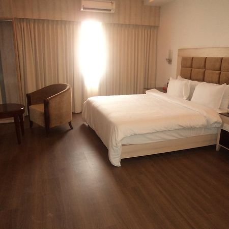 Rr Inn Palayankottai Ngoại thất bức ảnh