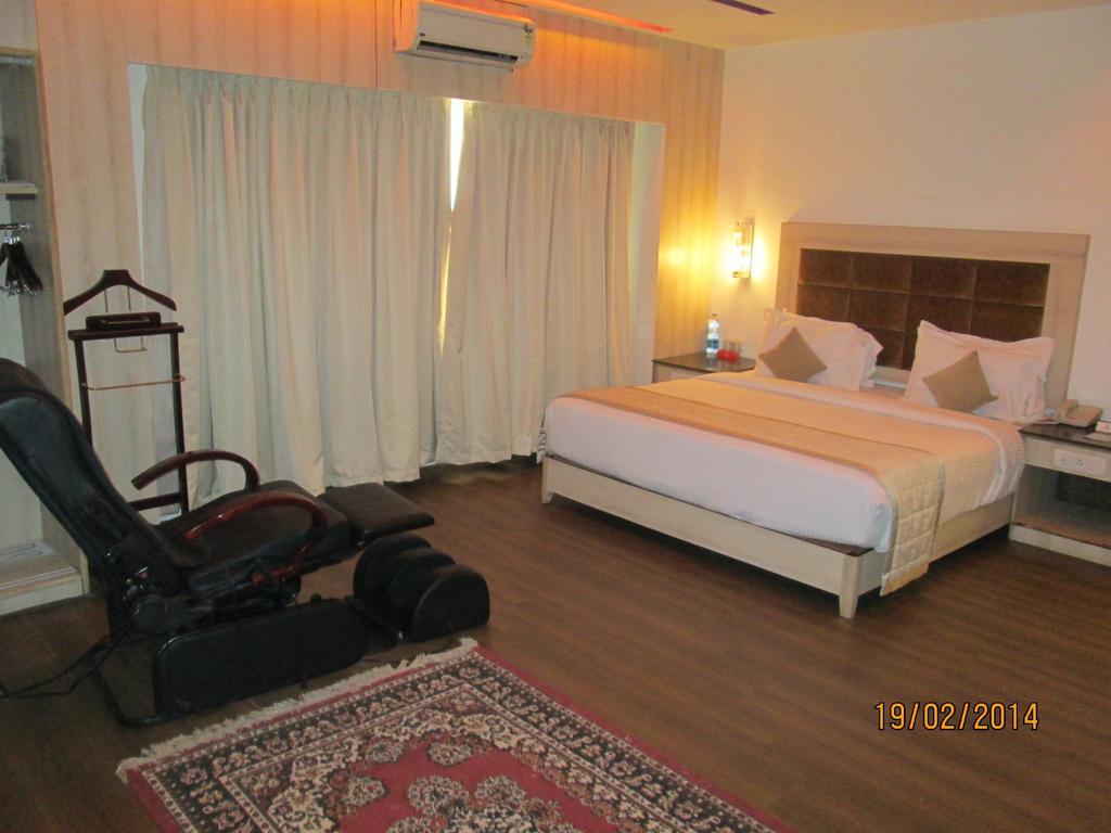 Rr Inn Palayankottai Phòng bức ảnh